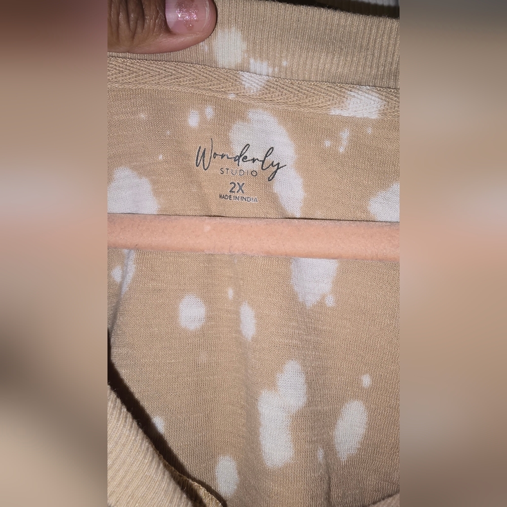 Wonderly Tan and White Patterned Hoodie - Picture 2 of 3
